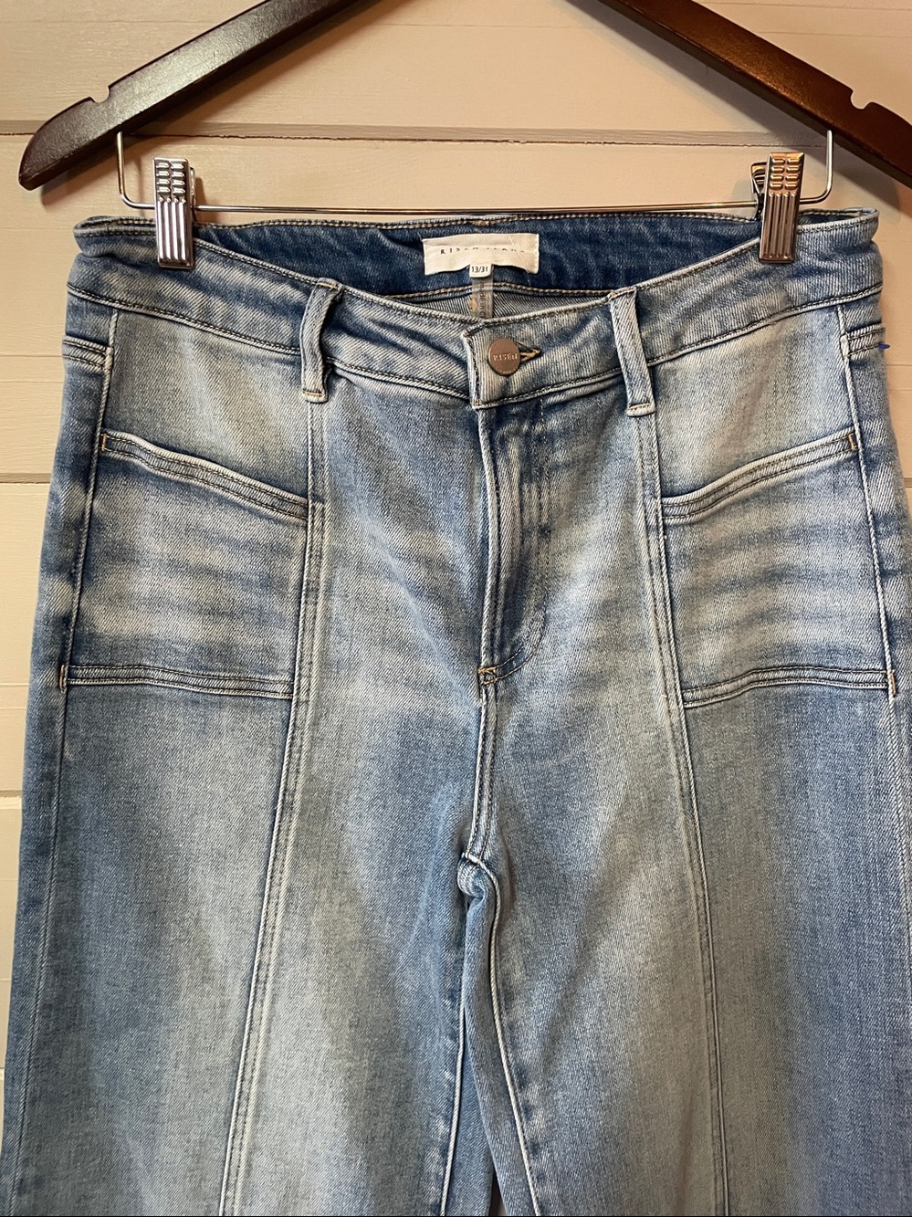 Risen Jeans Women's Flare Front Pocket Jeans Size 31. - Picture 6 of 13
